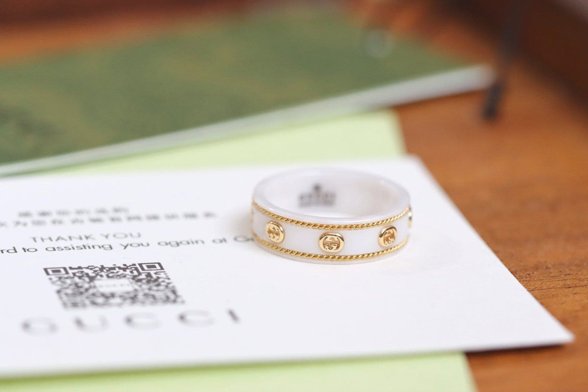 18K Double Gucci Interlocking Gucci Icon White Zirconia Ring